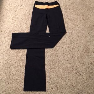 Dark Blue Lululemon Yoga Pants
